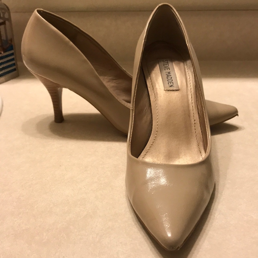Steve Madden tan heels